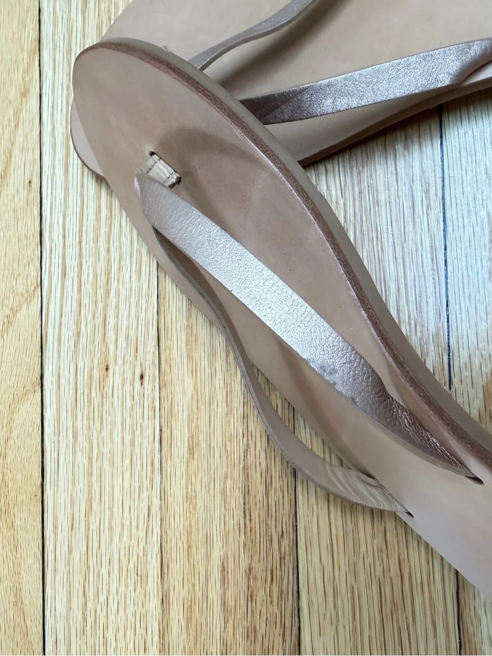beek NWOT Seabird Flip Flop Honey Leather Sandals Women’s Size 9